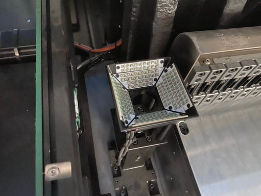 8 vitesse de transfert manuelle de support de la machine 40000 CPH de Smt de becs de grande précision